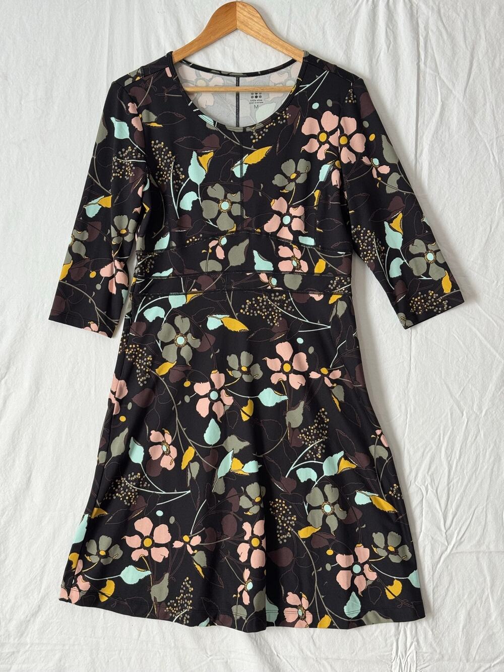 Title Nine Dream 3/4 Sleeve Round Neck Dress Black Floral Size M